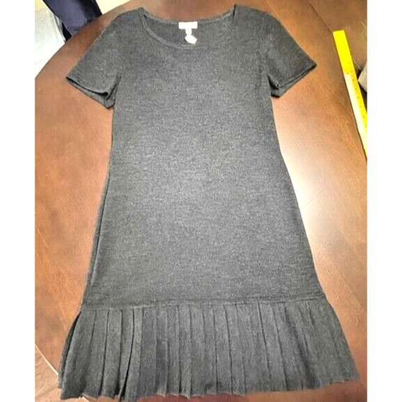 St. John Sport Pleated Hem Dress Grey Wool-Blend SZ Medium M Short Sleeve Shift